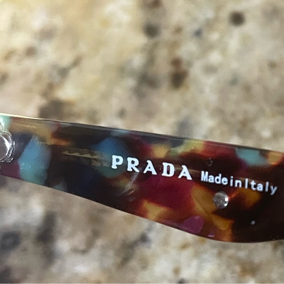 Gorgeous Prada sunglasses, used - Picture 3 of 12